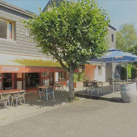 Szálloda Logis Les Provinciales Arpajon-sur-Cère