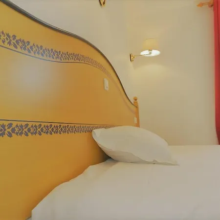 Logis Les Provinciales 2* アルパジョン・シュル・セール