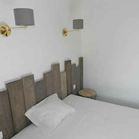 Logis Les Provinciales 2* Arpajon-sur-Cere