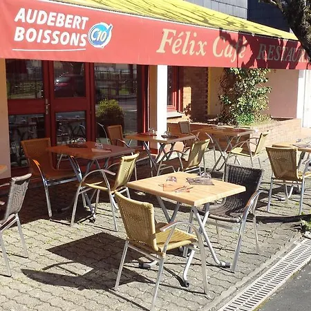 Logis Les Provinciales 2* アルパジョン・シュル・セール