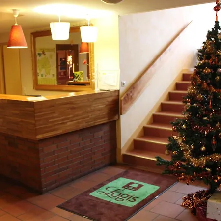 Logis Les Provinciales ホテル