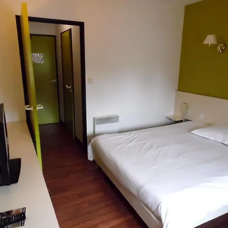 Logis Les Provinciales 2* Arpajon-sur-Cère